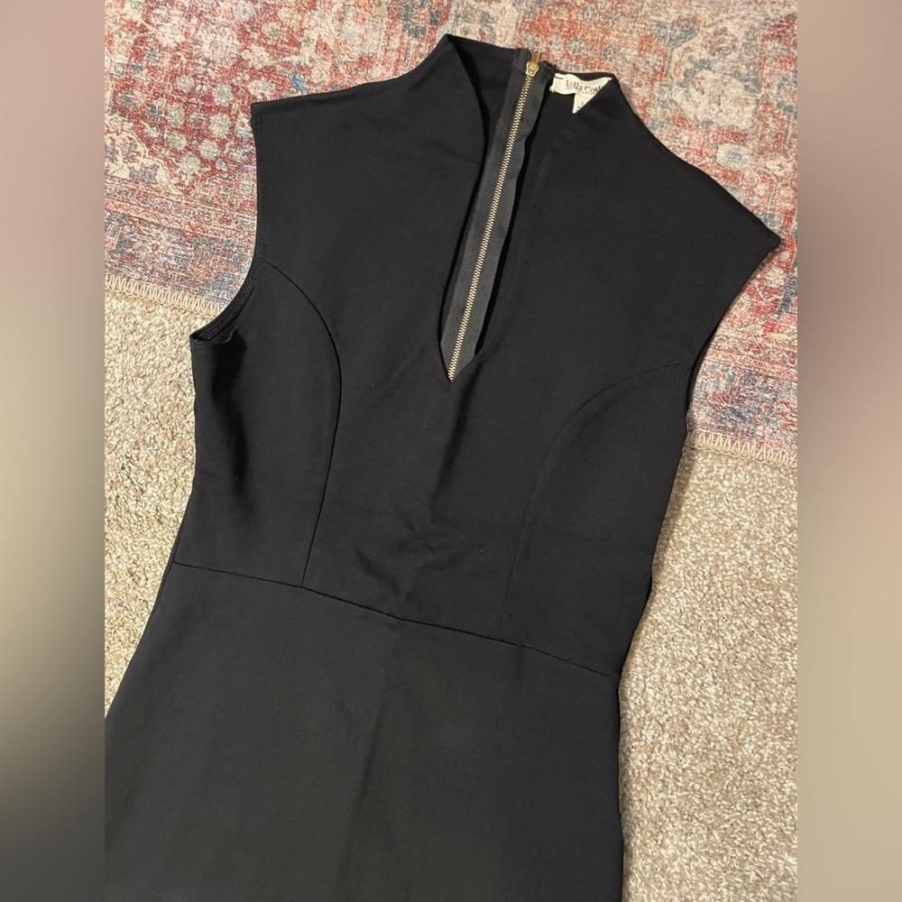 Elegant Black Sleeveless Bodycon Dress